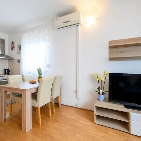 Apartment Malibu Zaboric