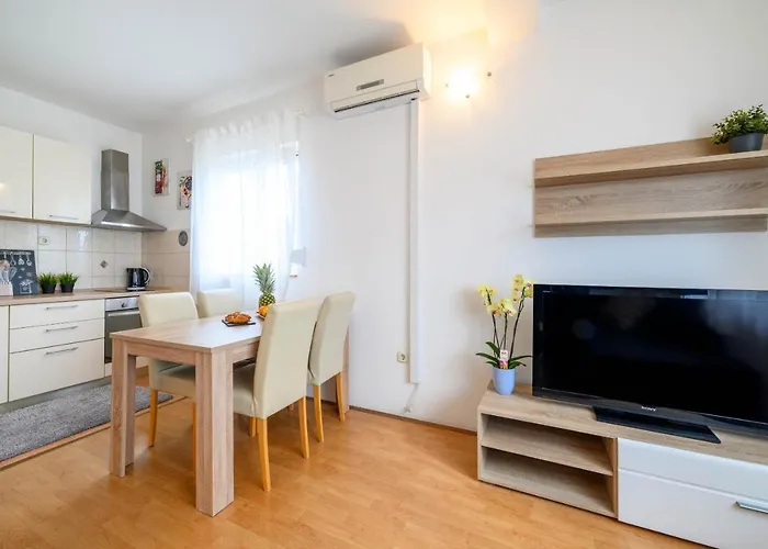 アパート Malibu ザボリッチ