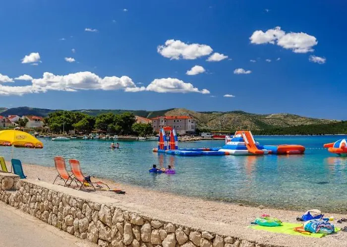 Malibu アパート *